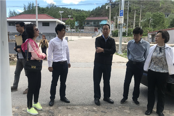 1558678081926775.jpg 2019年5月19日,致公党北京市委再赴怀柔区开展美丽乡村建设专项民主监督_副本_副本.jpg