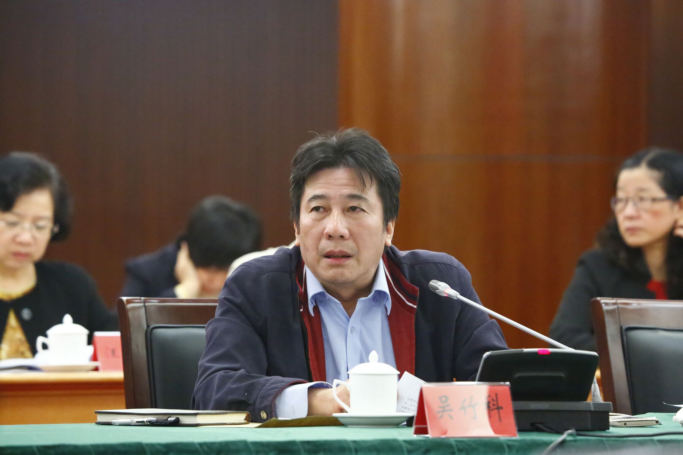 主委吴竹科发言