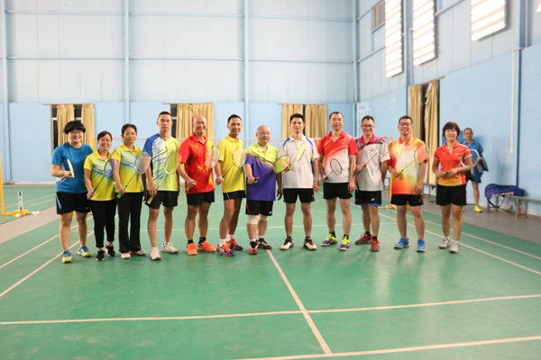 陈贤文，陈贤文化用品