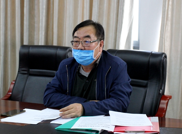 3杨军秘书长主持_副本.jpg