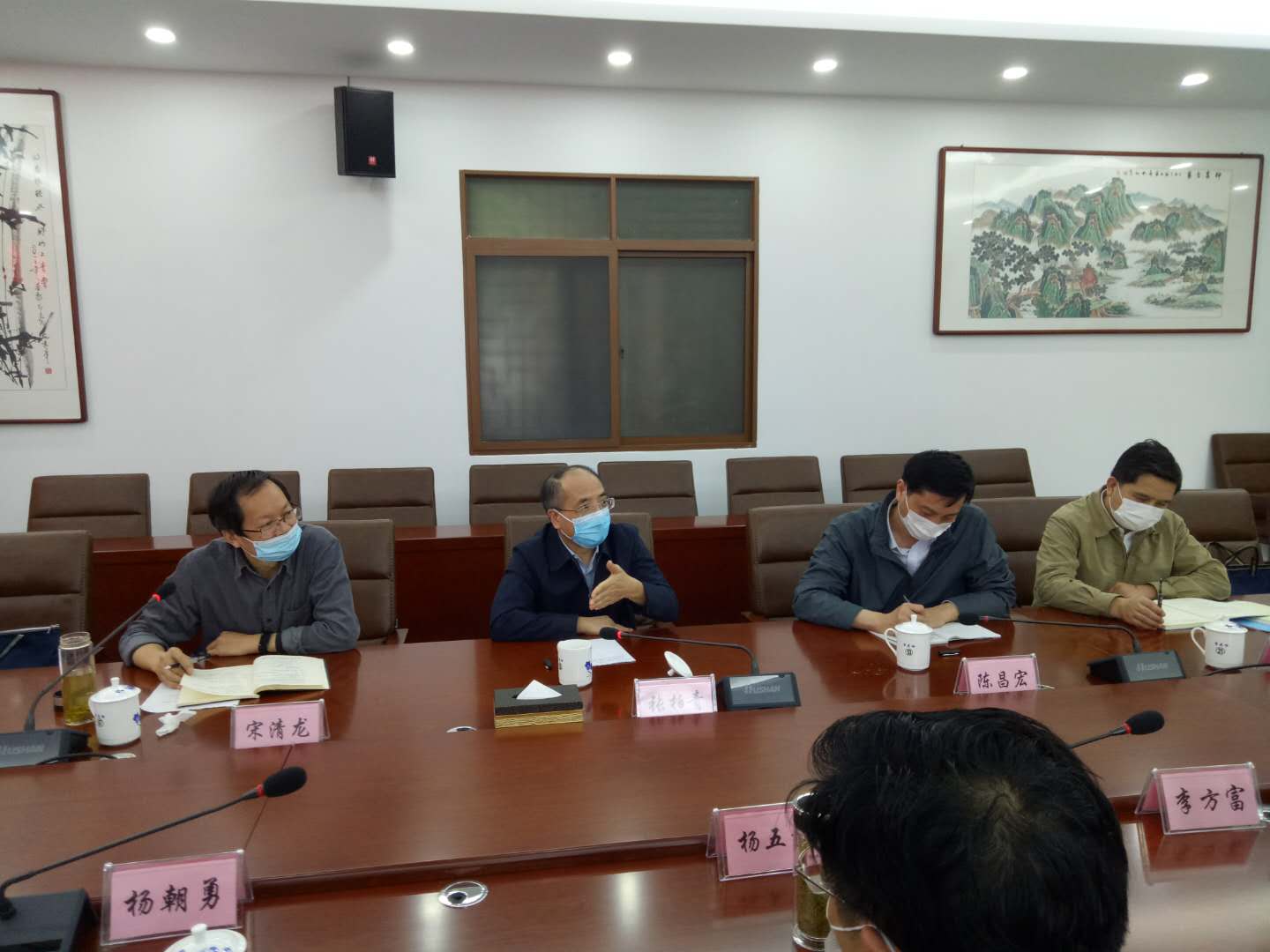 第一张 调研照片.jpg