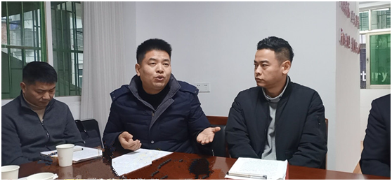 胡恒杰代表企业家交流工作.png