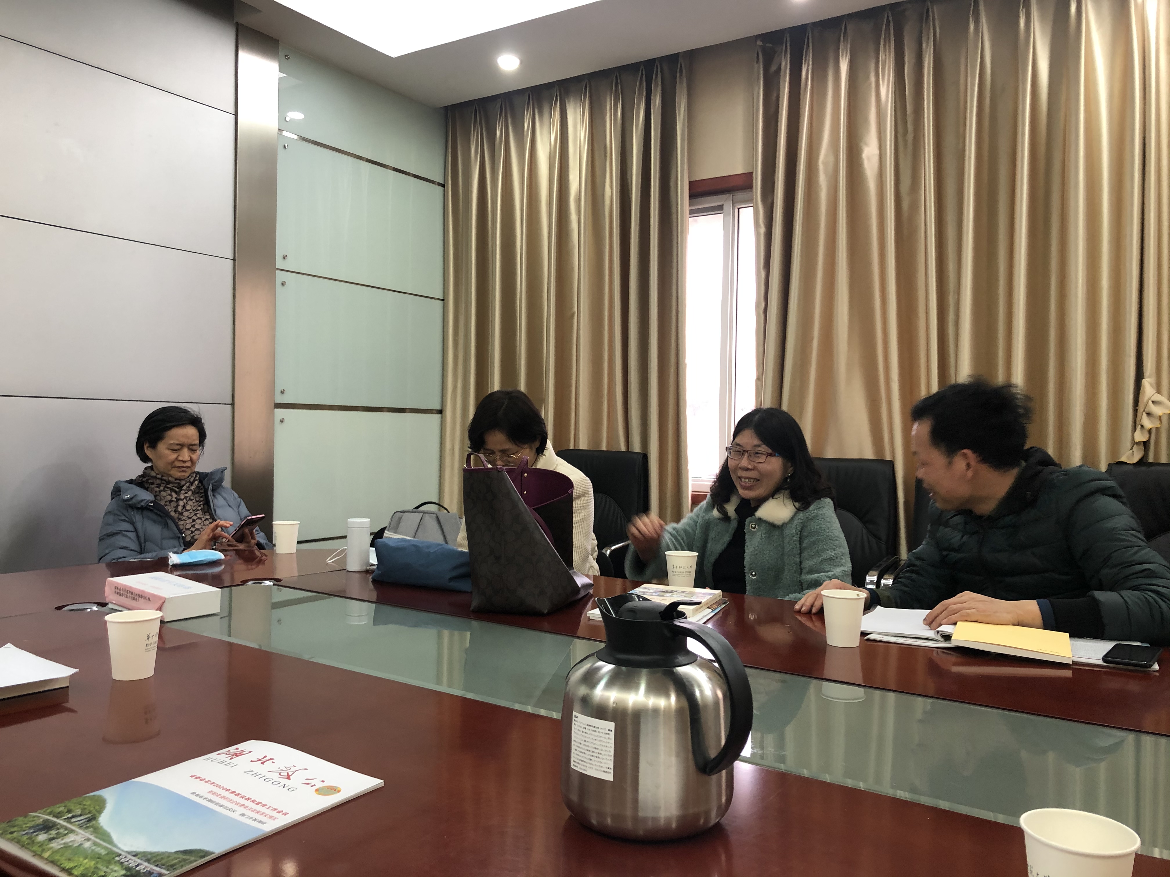华师支部召开支部2021年第一次全体会议20210312之2.jpg 华师支部召开支部2021年第一次全体会议20210312之2.jpg