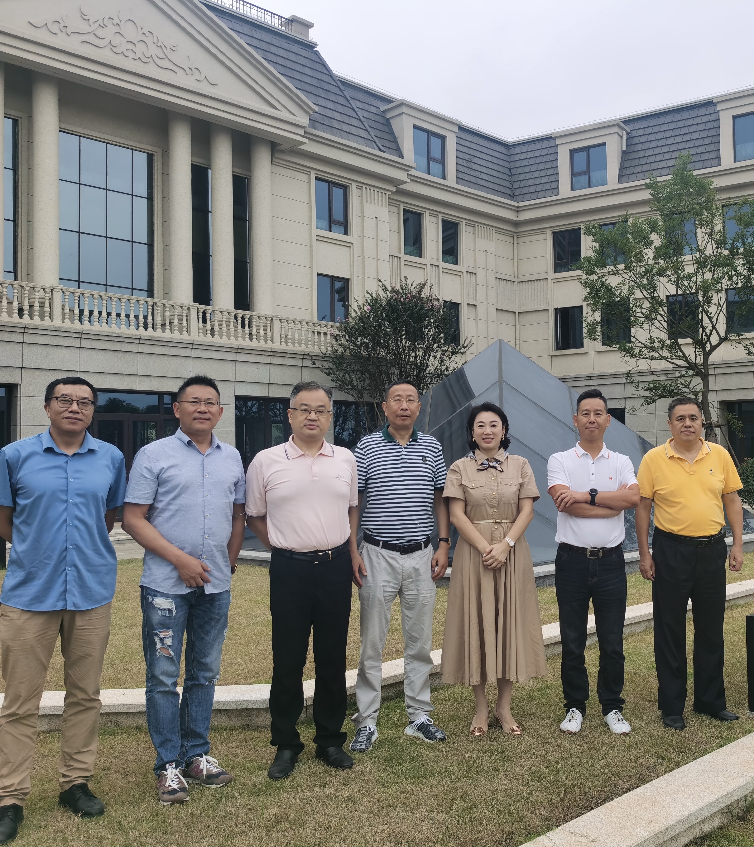 省直工委接待美国纽约黄鹤会一行202108（刘波）（左二为陆涛，左四为刘春）.jpg