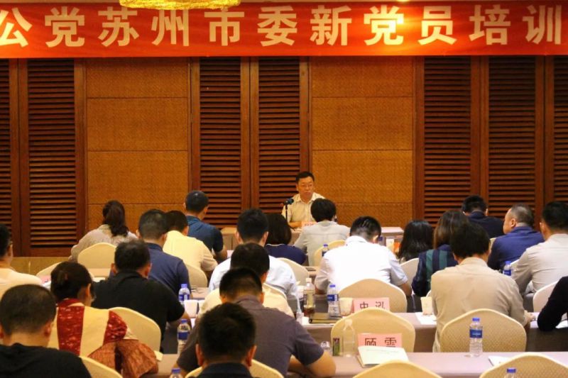 1537865658220021.jpg 640.webp (6).jpg