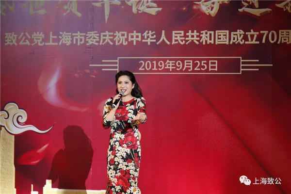 【抗击疫情】党员歌唱家董芳为新冠肺炎防控专项捐款10万元