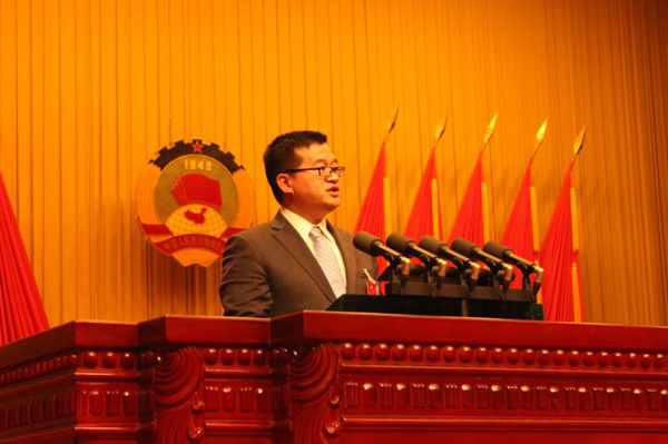 致公党员郑攀在浙江省政协十二届二次会议上作大会发言